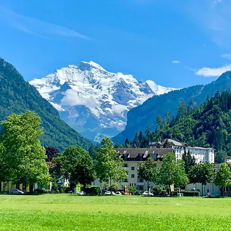 Eiger, Jungfrau, Luxury Garden * 格林德瓦