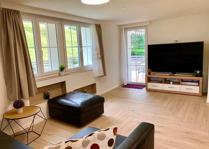 Apartment Eiger, Jungfrau, Luxury Garden Grindelwald