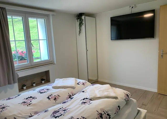 Eiger, Jungfrau, Luxury Garden Apartment Grindelwald