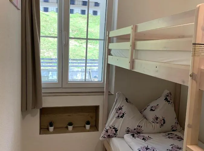 Apartment Eiger, Jungfrau, Luxury Garden Grindelwald