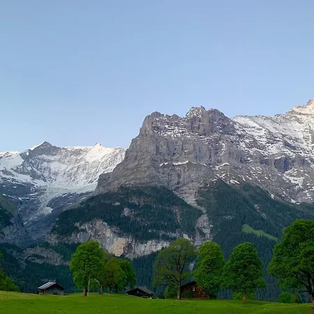 Апартаменты Eiger, Jungfrau, Luxury Garden Гриндельвальд